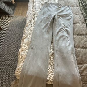 LuluLemon Brushed Softstreme Ribbed Zip Flared Pant 32.5"